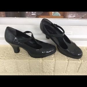 Retro Style Aerosoles Heels, Size 8